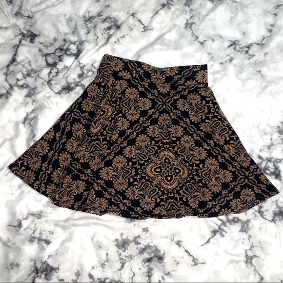 Skirt - Picture 2 of 3